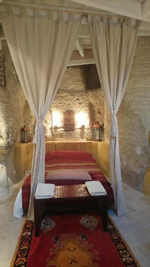 Bed and Breakfast Troglodyte loft Thoré-la-Rochette Exterior foto