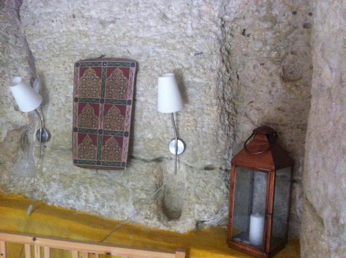 Bed and Breakfast Troglodyte loft Thoré-la-Rochette Exterior foto